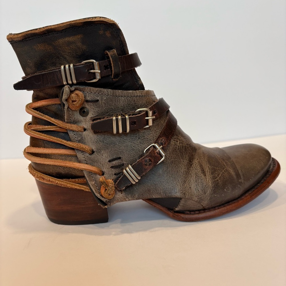 Freebird by Steven Crue Leather Booties – Cognac Distressed – Size 7 Cowboy